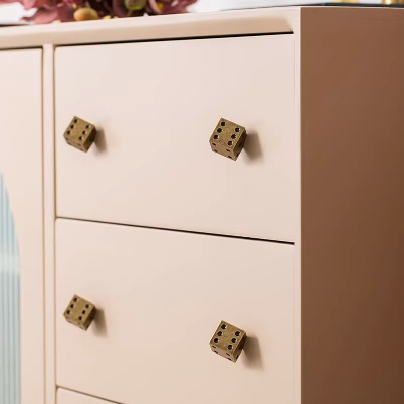Solidne Metalowe Retro Uchwyty – Retro Gaming Cabinet recenzja i cena